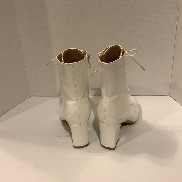 IDIFU White Lace Up Ankle Boot - SZ 6.5 - Picture 6 of 11